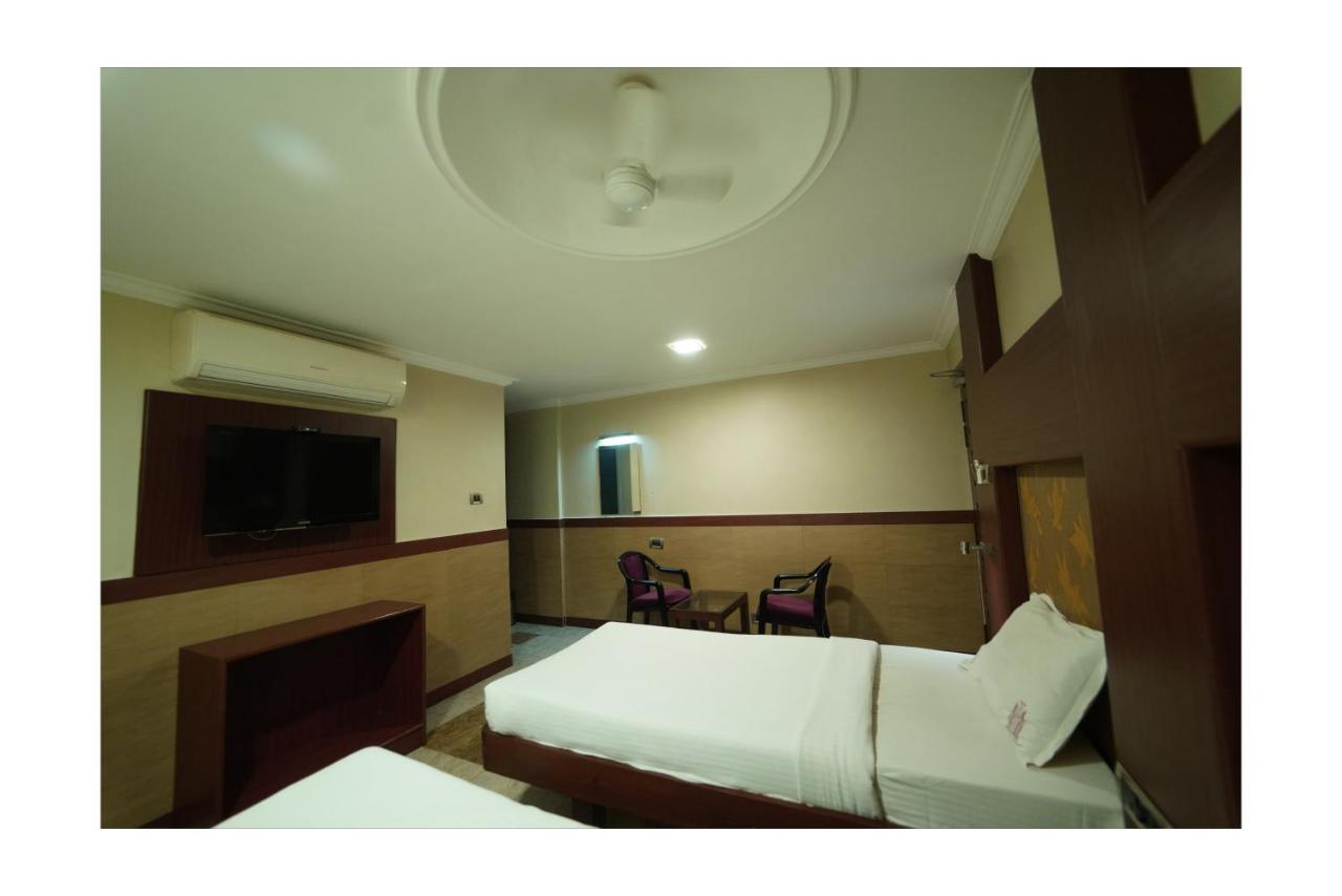Everestparkresidency Hotel Tiruchirappalli Exterior photo