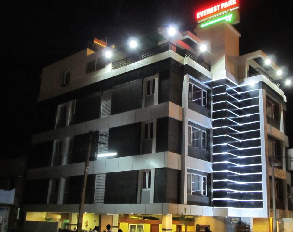 Everestparkresidency Hotel Tiruchirappalli Exterior photo